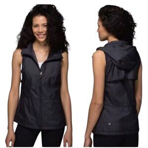 Lululemon Rare Pack-It Vest Black Hooded Full Zip size 6